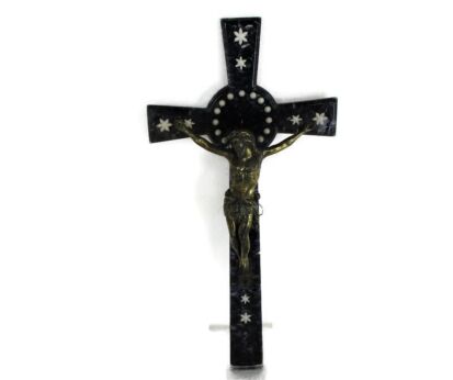 Hanging Crucifix Corpus Jesus Christ Plastic Brass Corpus, flowers inside the glass Edelweiss lovely