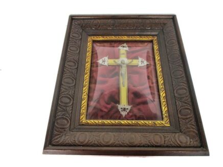 Antique Wooden Frame Red Velvet Convex Glass Crucifix Cross Corpus Christi