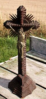 Tramp art Standing Crucifix Hand Made Carved wood Jesus Christ Heart Base