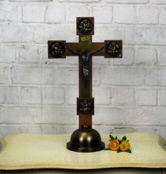 Art deco Brass Jesus Christ Standing Table Cross Crucifix Brass Plaques Angels