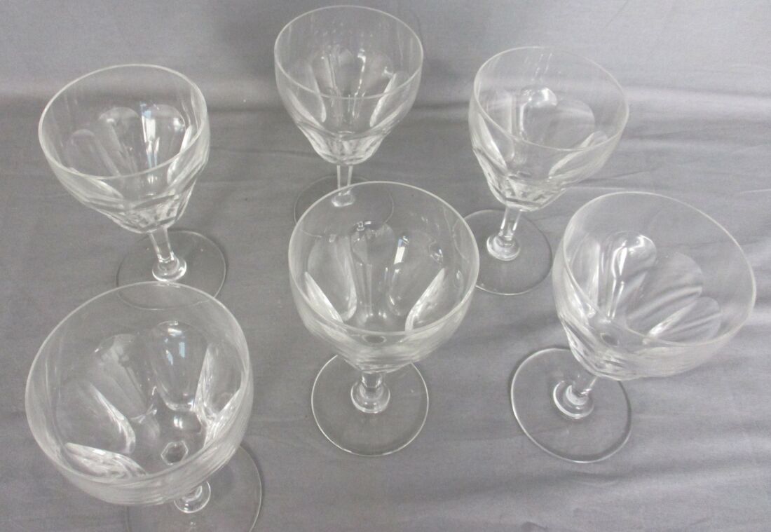 Val Saint Lambert Finest Crystal Large Wine Or Water Goblets in Antique  Wine Glasses, Carafes & Drinking Glasses